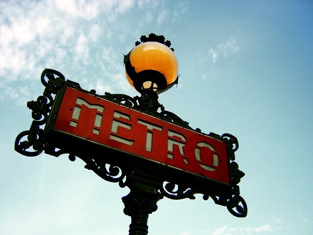 Paris-Metro-Sign